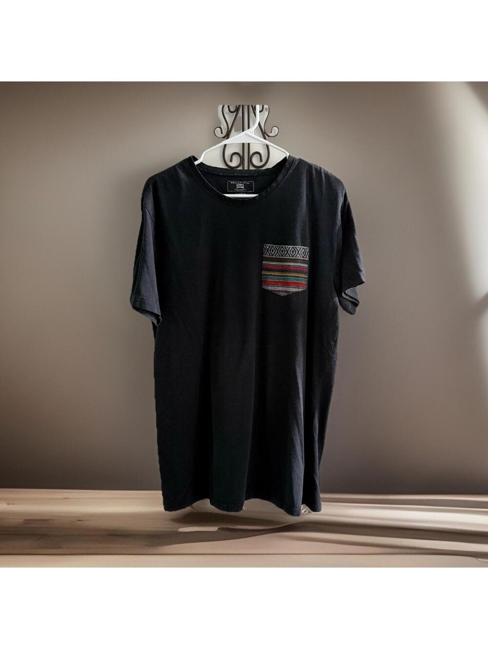 Beautiful Giant Black Pocket T Shirt XL Tribal Aztec Stripe Casual Tee